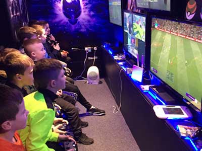 gaming-party-van-kids-parties.jpg